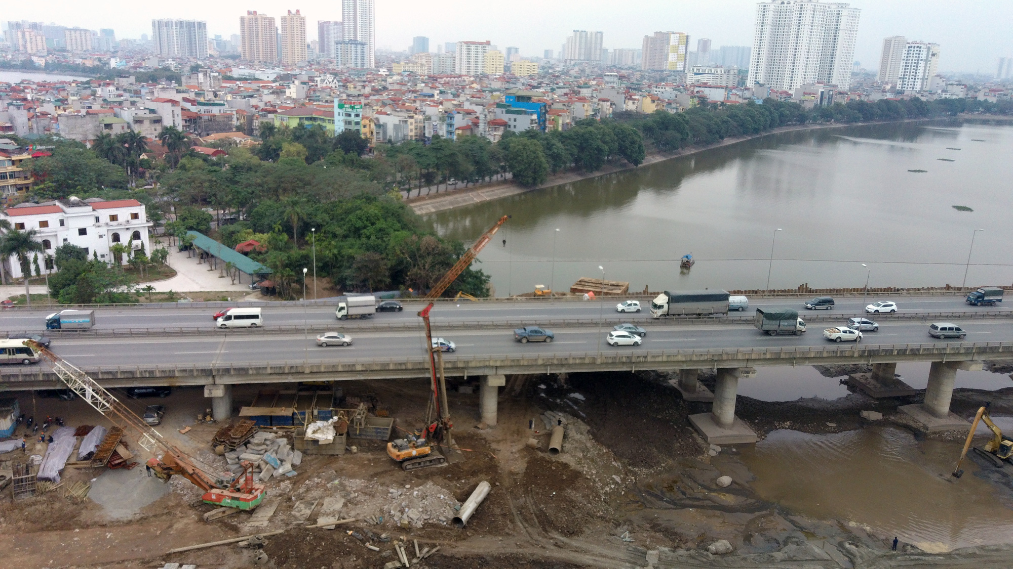 Dự án giảm tải ùn tắc giao thông khu vực Linh Đàm sẽ hoàn thành vào tháng 9/2020 - Ảnh 1. Dự án giảm tải ùn tắc giao thông khu vực Linh Đàm sẽ hoàn thành vào tháng 9/2020 - Ảnh 1.