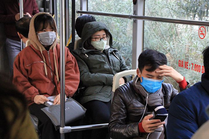 Hình ảnh khẩu trang 'đi muôn nơi' giữa đại dịch Corona - Ảnh 9. Hình ảnh khẩu trang 'đi muôn nơi' giữa đại dịch Corona - Ảnh 9.