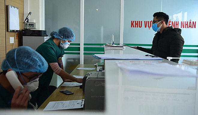 Bộ Y tế khuyến cáo không đến nơi đông người - Ảnh 1. Bộ Y tế khuyến cáo không đến nơi đông người - Ảnh 1.