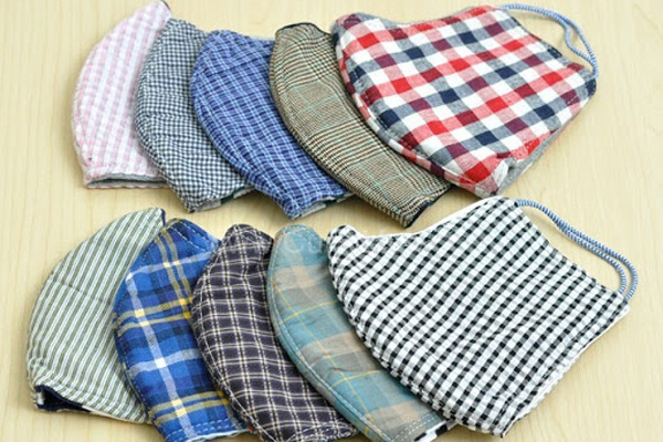 Chuyên gia Bộ Y tế: Cháy khẩu trang y tế, khẩu trang vải tác dụng tương đương - Ảnh 1.