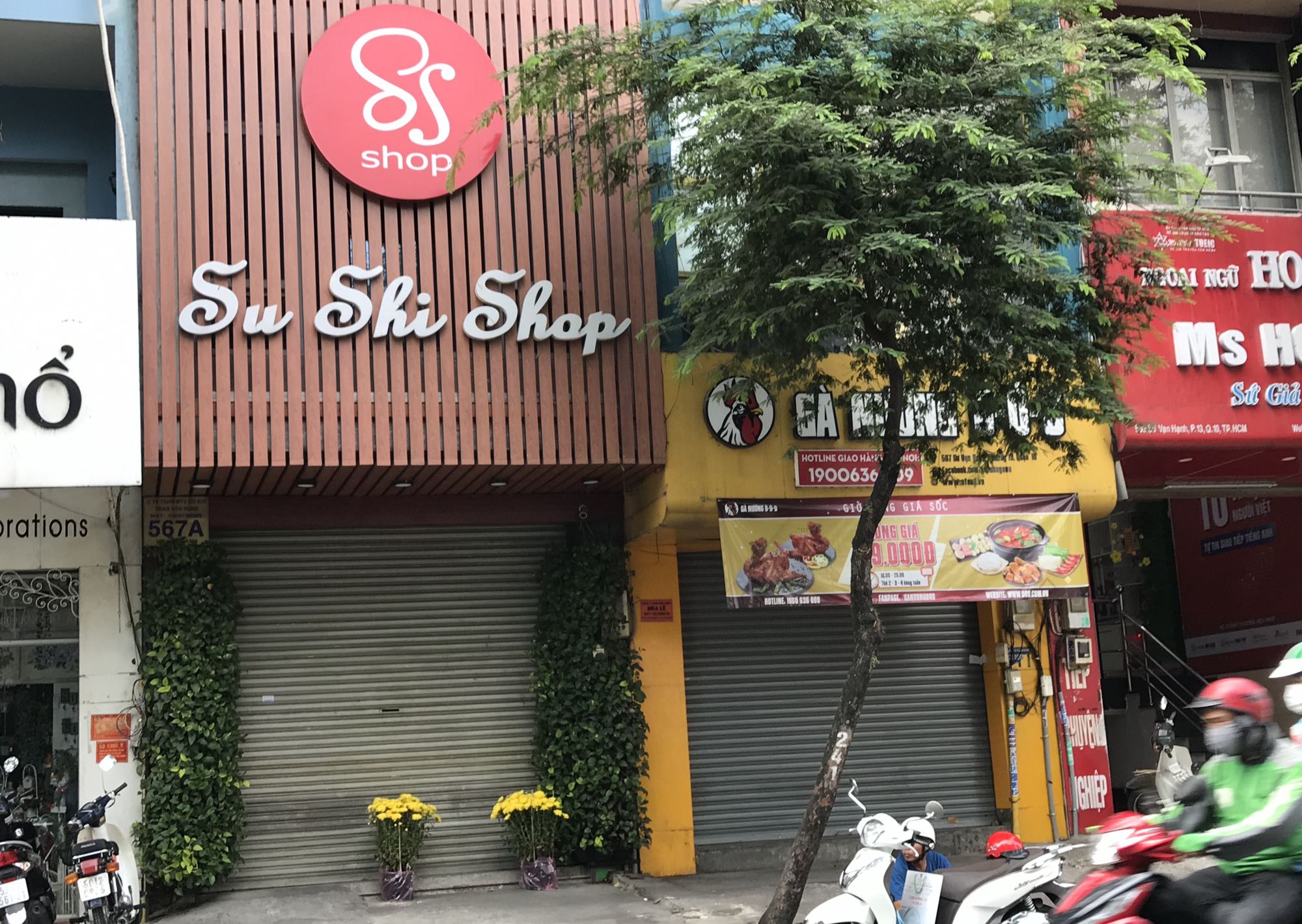 Hàng quán Sài Gòn còn ăn Tết, đóng cửa im ỉm, chưa khai trương dù đã bước qua mùng 7 - Ảnh 2.