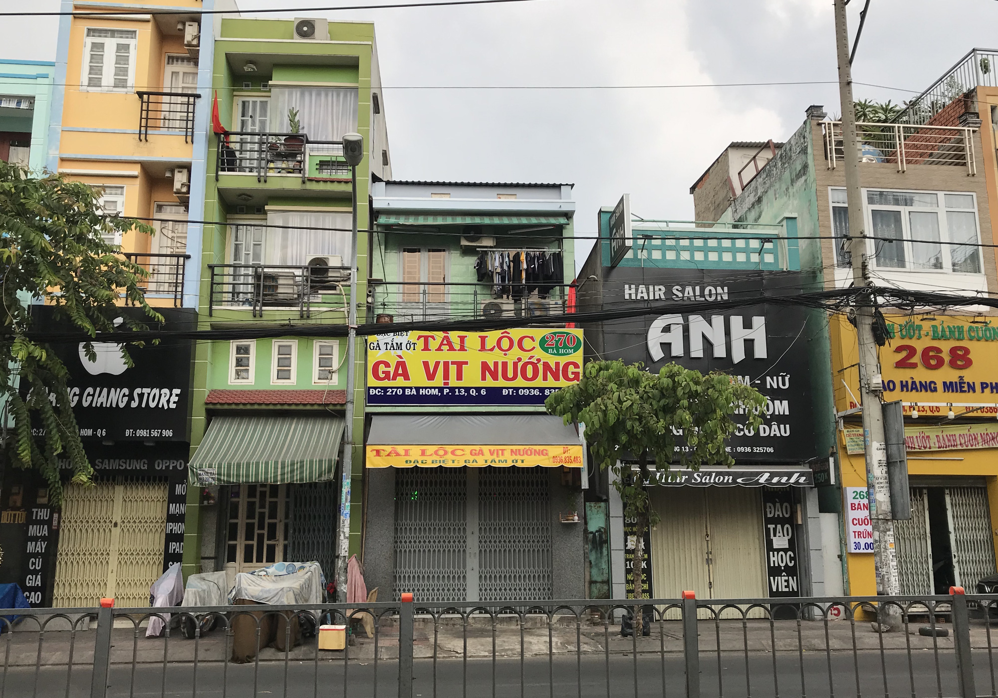 Hàng quán Sài Gòn còn ăn Tết, đóng cửa im ỉm, chưa khai trương dù đã bước qua mùng 7 - Ảnh 7.