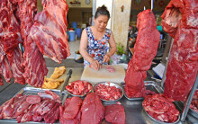 Giá cả thị trường hôm nay 31/1: Siêu thị giảm giá thịt bò, giá heo hơi vẫn giữ đỉnh 86.000 đồng/kg