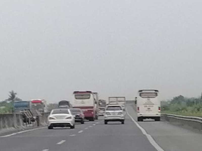 Cần thu phí trở lại cao tốc TP HCM -Trung Lương - Ảnh 1.