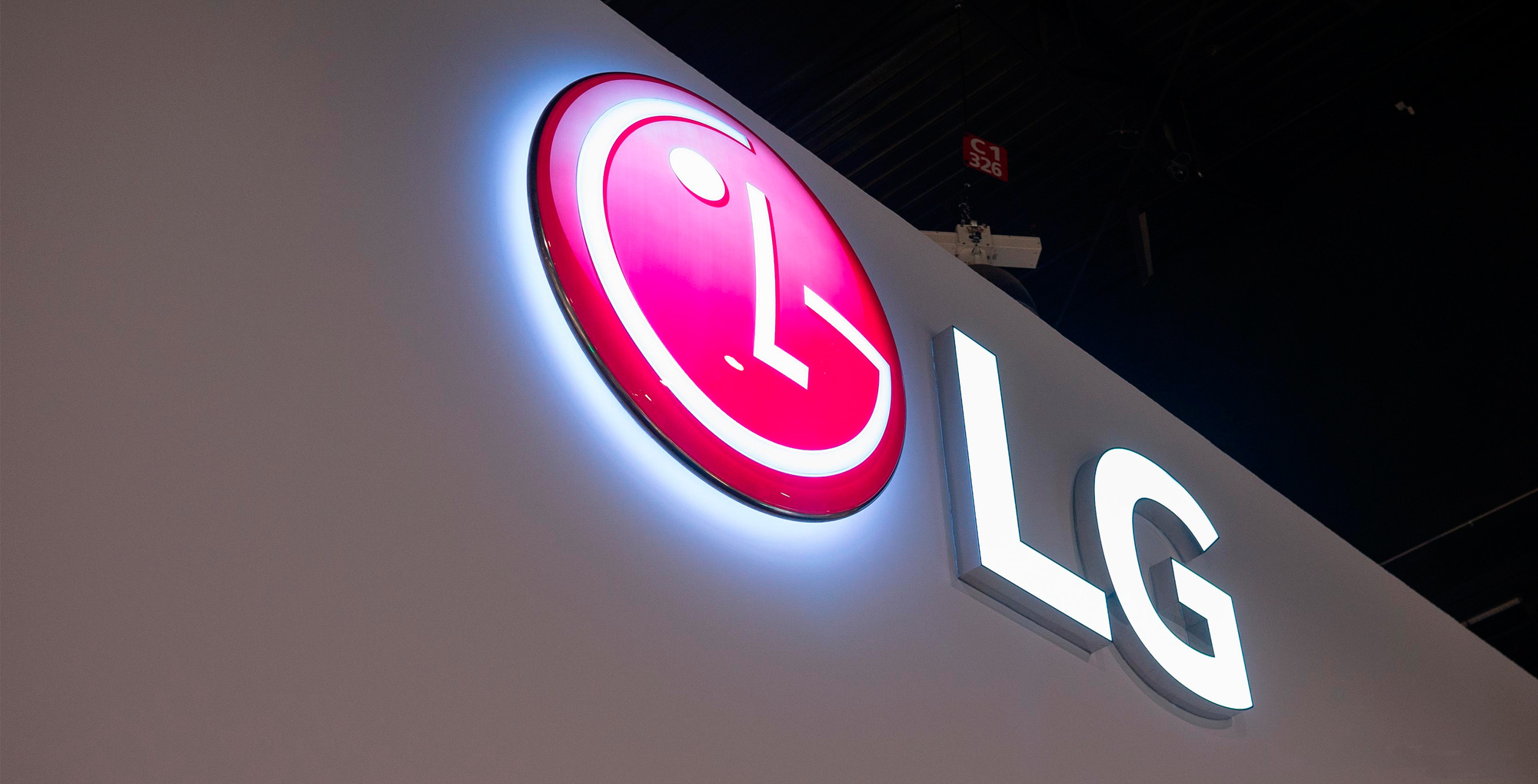 LG tự tin vượt mặt Samsung tại CES 2020 với dòng tivi thông minh thế hệ mới. - Ảnh 1. LG tự tin vượt mặt Samsung tại CES 2020 với dòng tivi thông minh thế hệ mới. - Ảnh 1.
