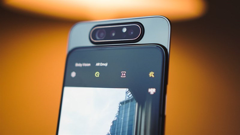 OnePlus vượt mặt Samsung và Apple trở thành hãng sở hữu camera vô hình đầu tiên - Ảnh 4. OnePlus vượt mặt Samsung và Apple trở thành hãng sở hữu camera vô hình đầu tiên - Ảnh 4.