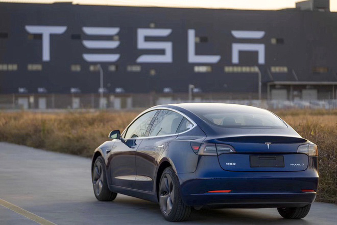 Elon Musk - người đàn ông 'viễn tưởng' xây dựng kỉ nguyên mới cho ôtô điện - Ảnh 1. Elon Musk - người đàn ông 'viễn tưởng' xây dựng kỉ nguyên mới cho ôtô điện - Ảnh 1.