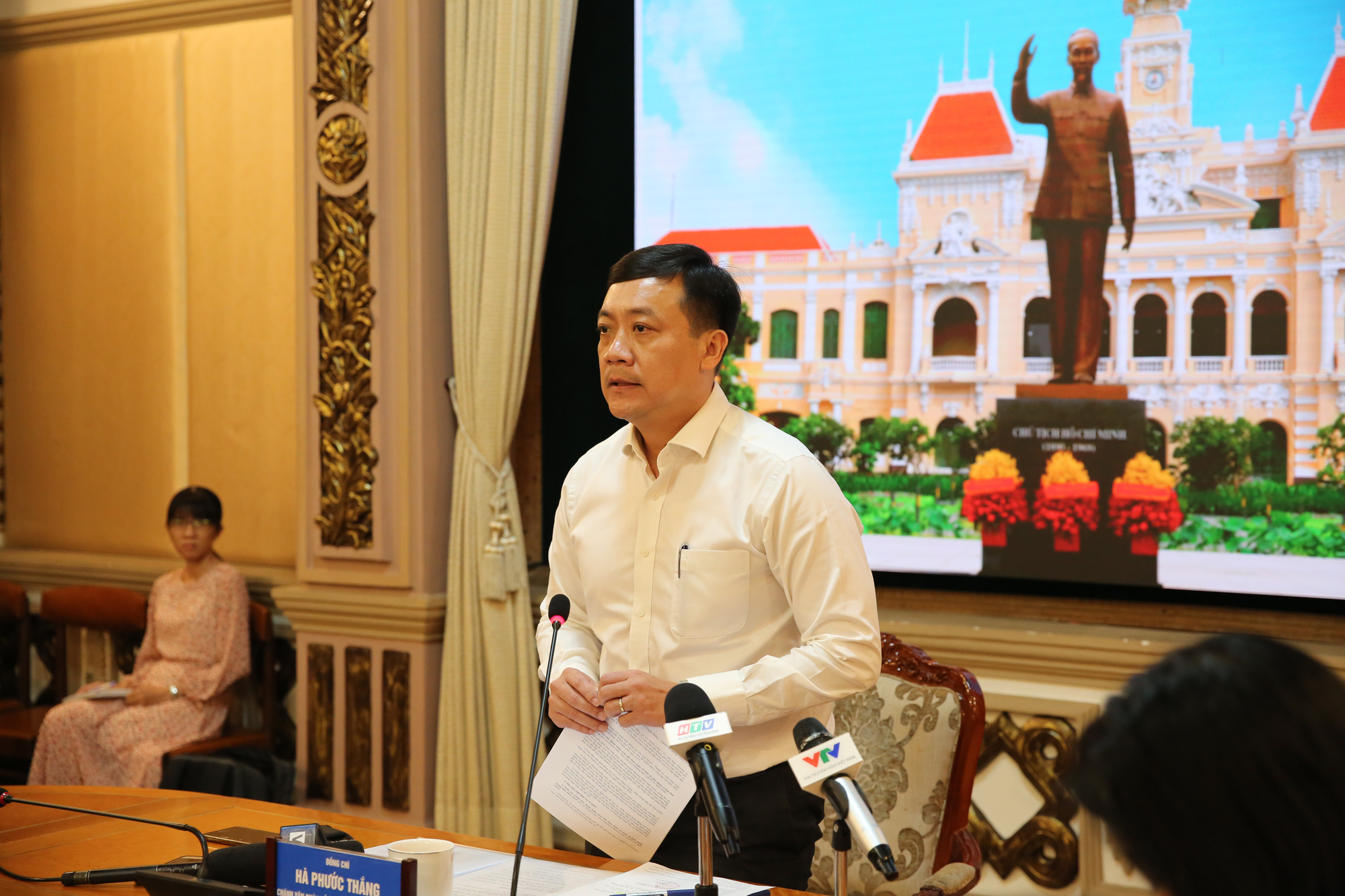 UBND TP HCM giải đáp câu hỏi pháp lý các khu đất vàng ở TP - Ảnh 1. UBND TP HCM giải đáp câu hỏi pháp lý các khu đất vàng ở TP - Ảnh 1.