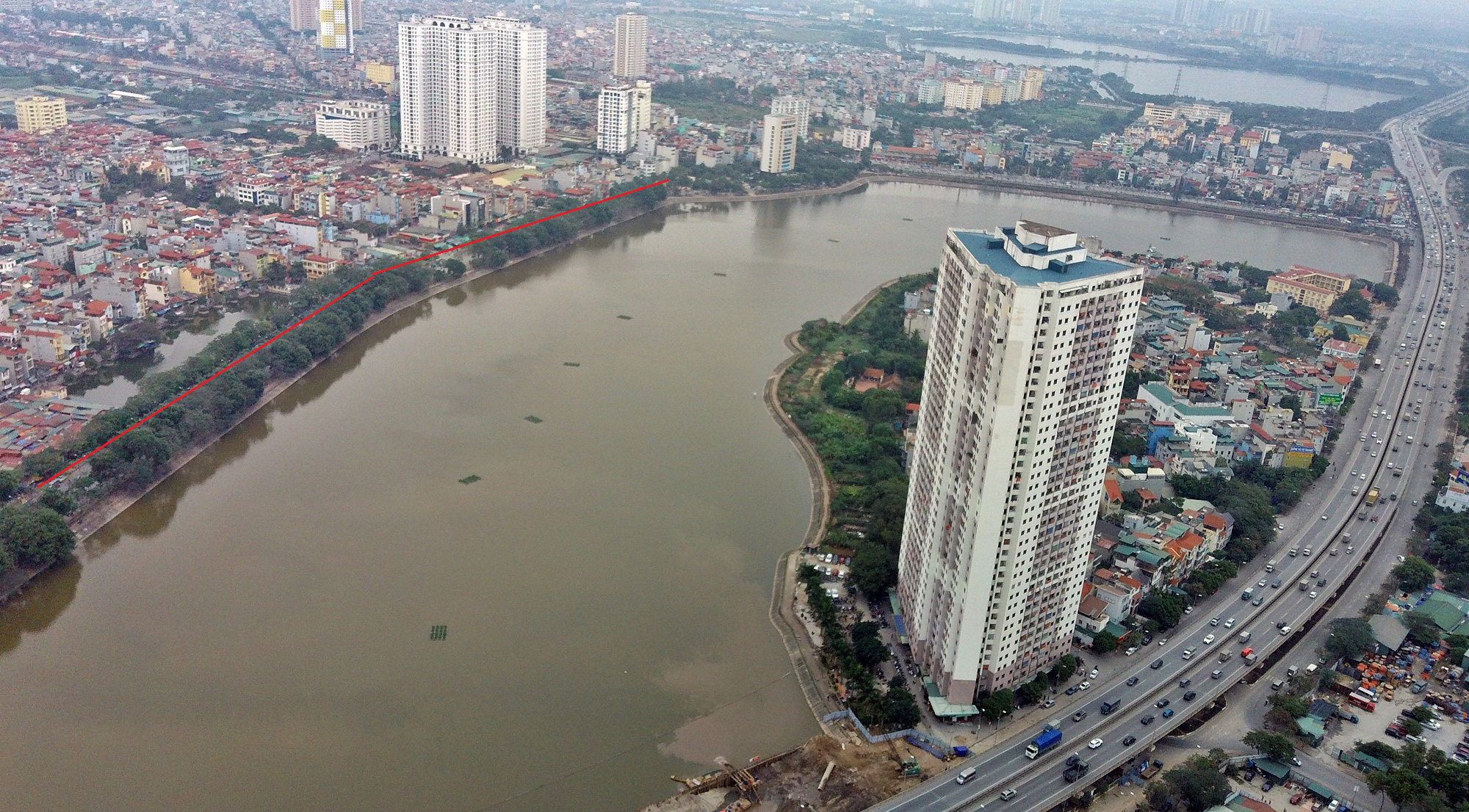 200m đường dang dở 'bóp nghẹt' giao thông khu Linh Đàm hơn hai thập kỉ - Ảnh 1. 200m đường dang dở 'bóp nghẹt' giao thông khu Linh Đàm hơn hai thập kỉ - Ảnh 1.