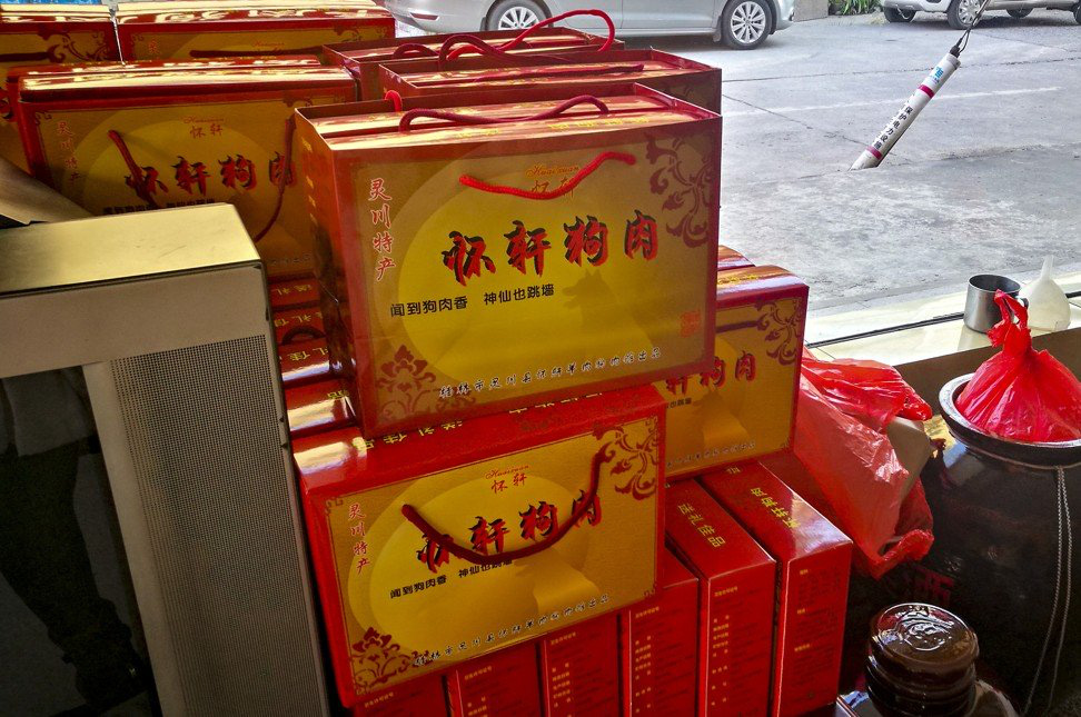 Thịt heo lên 200.000 đồng/kg, người Trung Quốc đổ xô ăn thịt chó - Ảnh 2. Thịt heo lên 200.000 đồng/kg, người Trung Quốc đổ xô ăn thịt chó - Ảnh 2.
