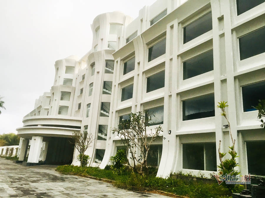 Bí ẩn khu nghỉ dưỡng cao cấp Côn Đảo bỏ hoang hơn 4 năm - Ảnh 2.