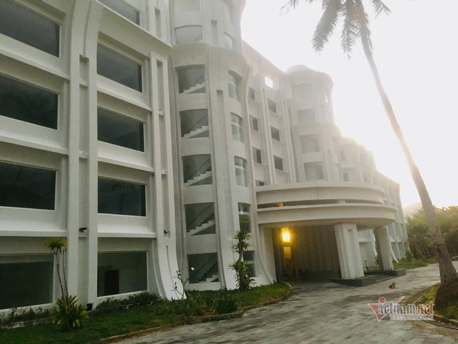 Bí ẩn khu nghỉ dưỡng cao cấp Côn Đảo bỏ hoang hơn 4 năm - Ảnh 3.