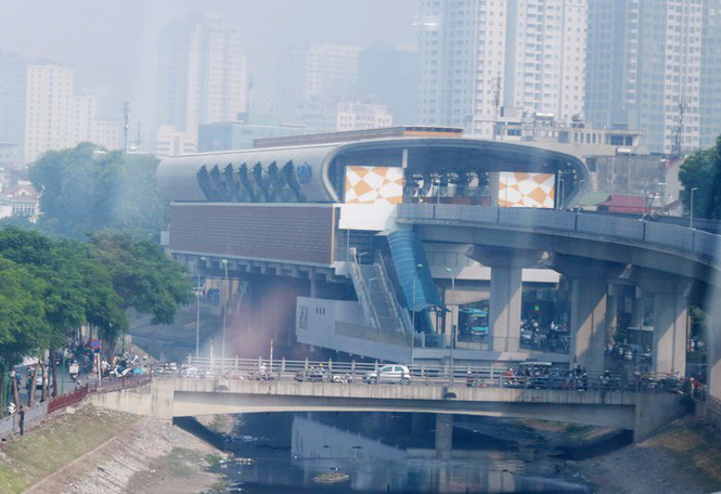 Đường sắt Cát Linh - Hà Đông lại lỡ hẹn: 13 đoàn tàu chưa được kiểm định an toàn - Ảnh 1. Đường sắt Cát Linh - Hà Đông lại lỡ hẹn: 13 đoàn tàu chưa được kiểm định an toàn - Ảnh 1.