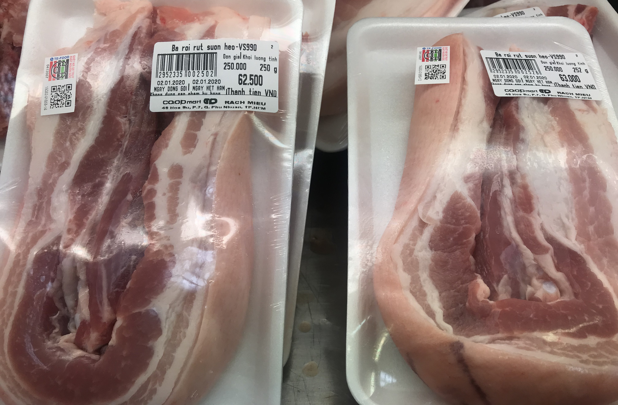 Giá heo hơi Đồng Nai tụt mốc 80.000 đồng/kg, TP HCM bình ổn giá thịt heo, giảm sâu trong 2 ngày 29-30 Tết - Ảnh 2.
