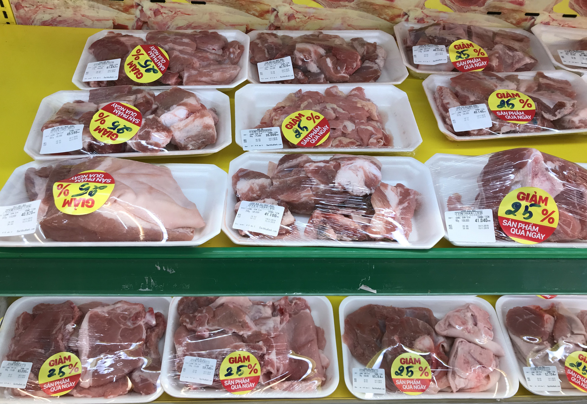 Vì sao giá heo hơi liên tục lao dốc, miền Nam có nơi rớt tiếp 12.000 đồng/kg trong hôm nay? - Ảnh 5. Vì sao giá heo hơi liên tục lao dốc, miền Nam có nơi rớt tiếp 12.000 đồng/kg trong hôm nay? - Ảnh 5.