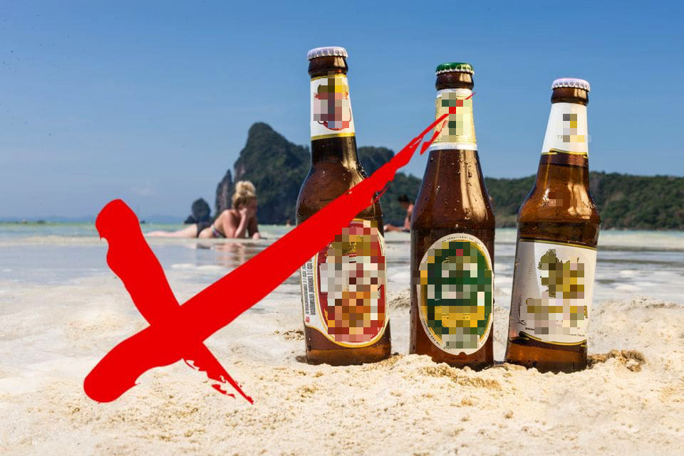 Du lịch Thái Lan cổ vũ U23 Việt Nam có thể bị phạt hơn 34 triệu đồng khi chụp ảnh vì lí do này? - Ảnh 1. Du lịch Thái Lan cổ vũ U23 Việt Nam có thể bị phạt hơn 34 triệu đồng khi chụp ảnh vì lí do này? - Ảnh 1.