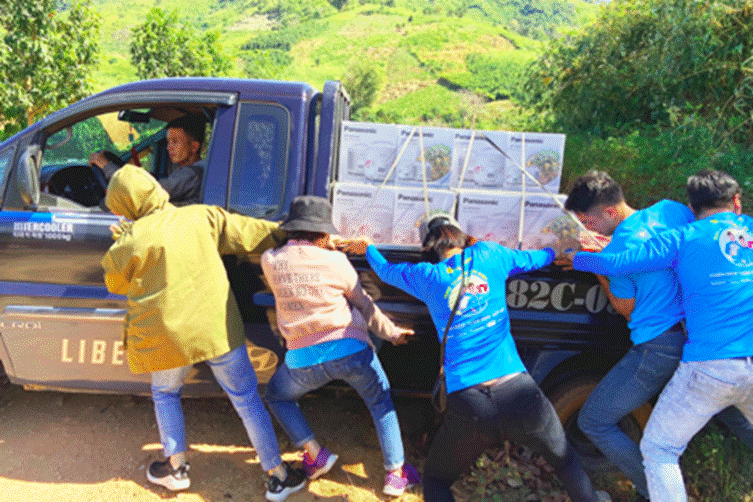 10.000 nồi cơm trao đi, ngàn nụ cười yêu thương tỏa sáng cùng 'Cơm dẻo - Bếp ấm' - Ảnh 7.