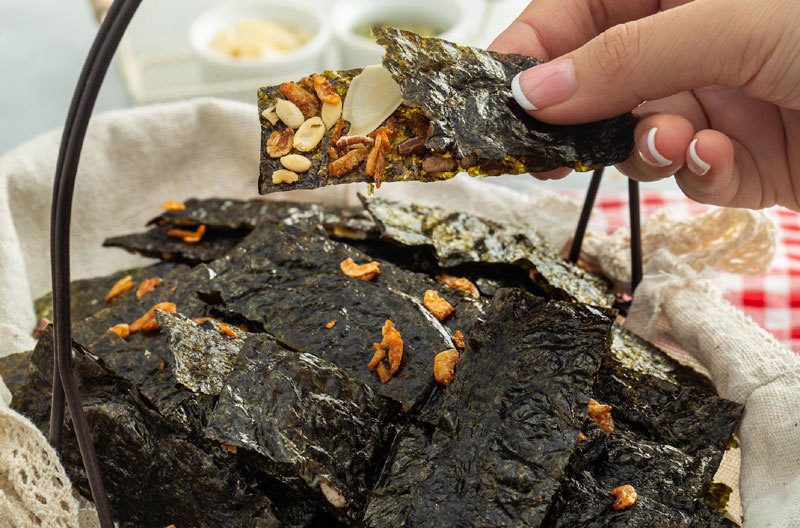 Kẹo handmade 1 triệu đồng/kg, chủ tiệm đóng cửa từ chối bớt khách - Ảnh 2. Kẹo handmade 1 triệu đồng/kg, chủ tiệm đóng cửa từ chối bớt khách - Ảnh 2.