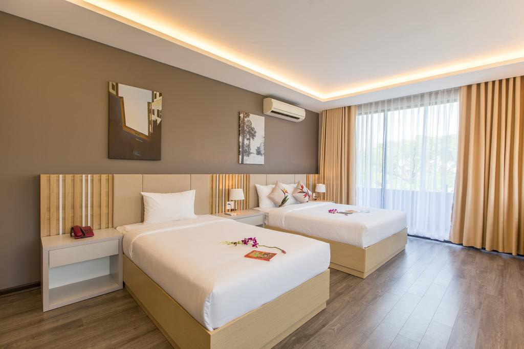 So sánh tour du lịch Tết Hà Nội - Đà Nẵng 4 ngày 3 đêm: Giá tour chênh lệch gần 3 triệu đồng - Ảnh 14. So sánh tour du lịch Tết Hà Nội - Đà Nẵng 4 ngày 3 đêm: Giá tour chênh lệch gần 3 triệu đồng - Ảnh 14.