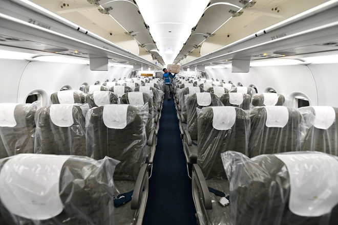 Chuyến bay đón người Việt về từ Vũ Hán: Vietnam Airlines chọn phi hành đoàn thế nào? - Ảnh 3. Chuyến bay đón người Việt về từ Vũ Hán: Vietnam Airlines chọn phi hành đoàn thế nào? - Ảnh 3.