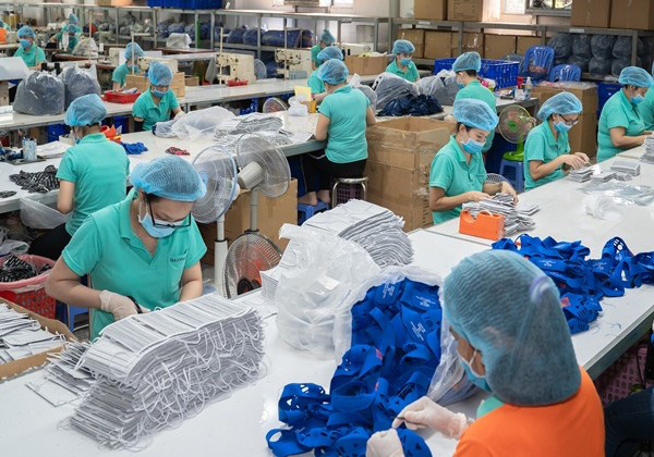 Hàng triệu khẩu trang kháng khuẩn sẽ được tung ra thị trường trong những ngày tới - Ảnh 1. Hàng triệu khẩu trang kháng khuẩn sẽ được tung ra thị trường trong những ngày tới - Ảnh 1.