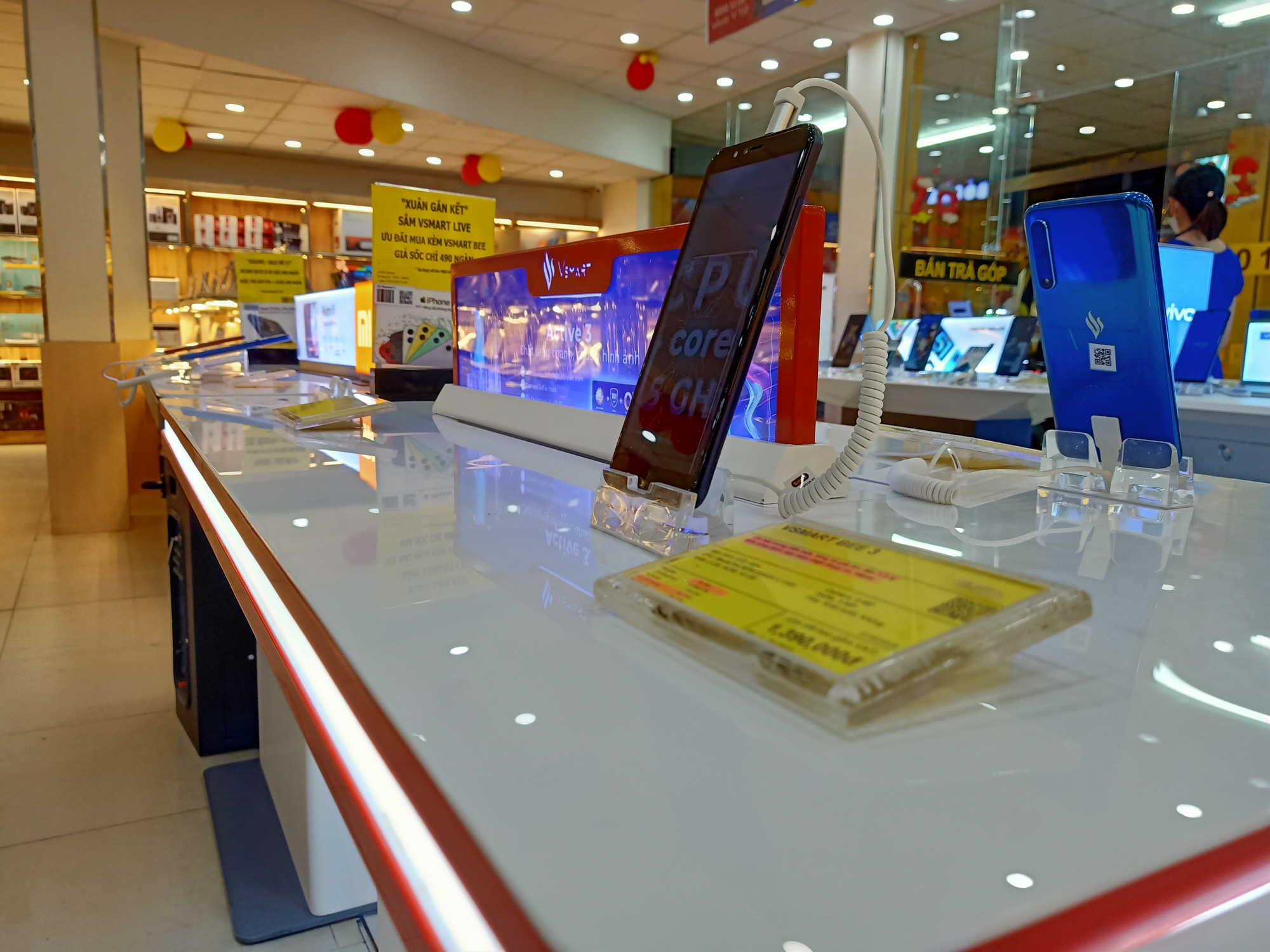 Điện thoại giảm giá tuần này: iPhone 11 chính hãng và xách tay bắt đầu hạ giá - Ảnh 5. Điện thoại giảm giá tuần này: iPhone 11 chính hãng và xách tay bắt đầu hạ giá - Ảnh 5.
