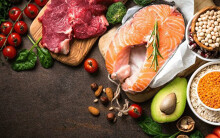 Giá cả thị trường hôm nay 12/2: Heo hơi rớt đến 7.000 đồng/kg, siêu thị khuyến mãi thịt bò ngoại