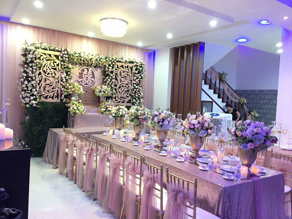 Hoa hậu Ngọc Duyên lộng lẫy trong ngày cưới - Ảnh 4. Hoa hậu Ngọc Duyên lộng lẫy trong ngày cưới - Ảnh 4.