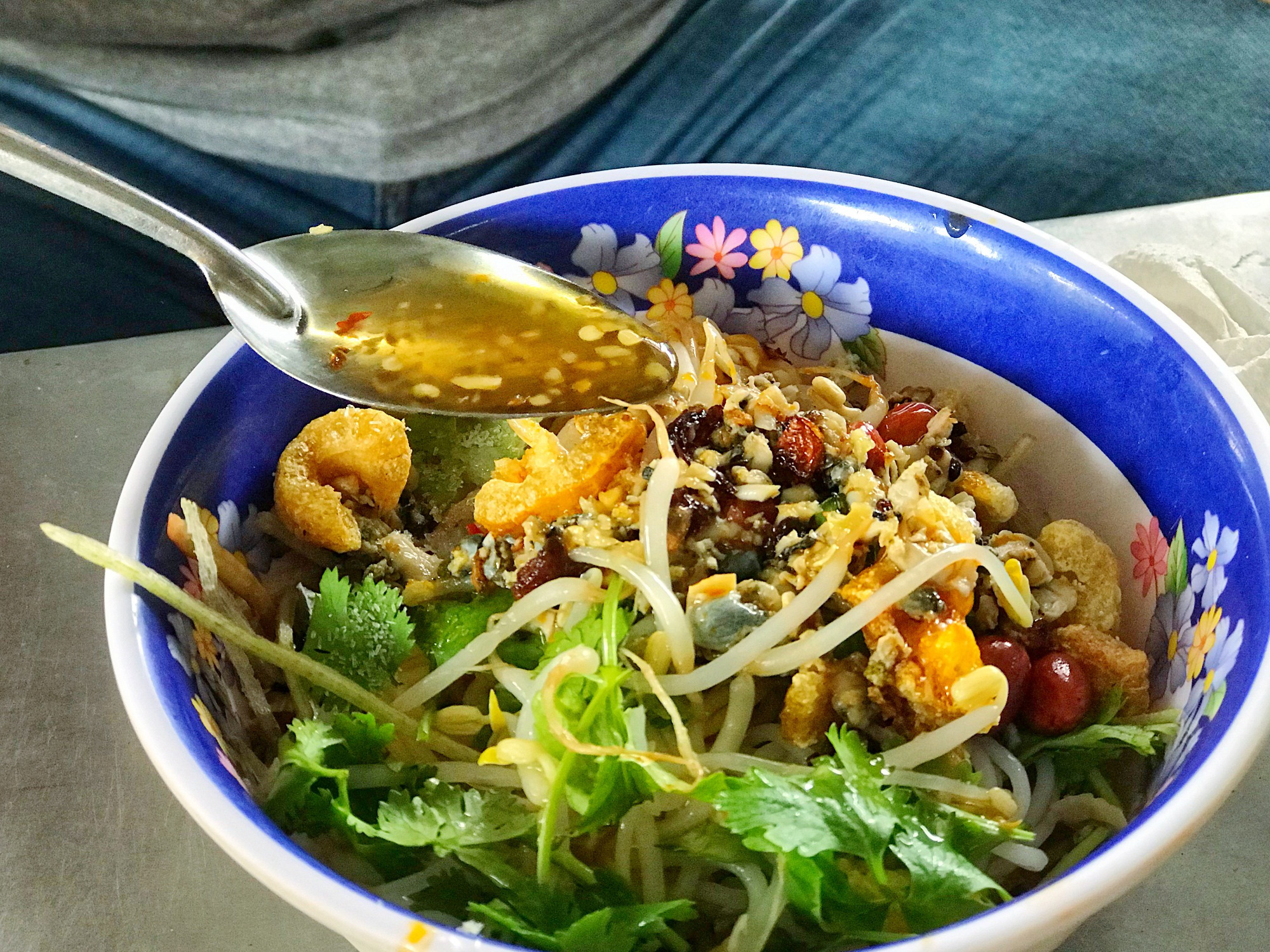 Đến Huế, phải ăn cơm hến ở cồn Hến mới chuẩn món ngon! - Ảnh 1. Đến Huế, phải ăn cơm hến ở cồn Hến mới chuẩn món ngon! - Ảnh 1.