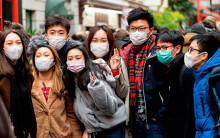 Ăn chung nồi lẩu có làm tăng nguy cơ nhiễm virus corona?