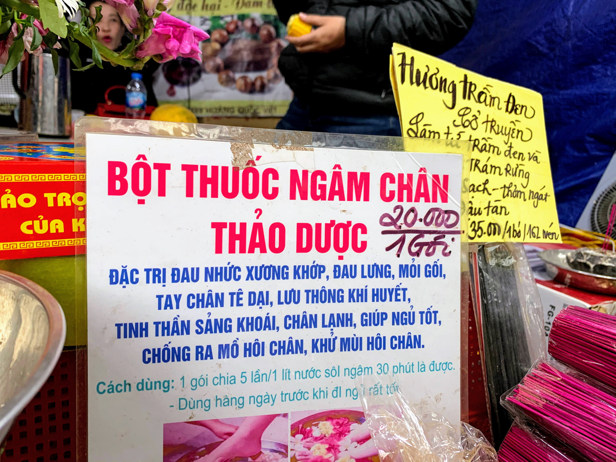 Giữa thời virus corona, xuất hiện ‘thần dược’ trị bách bệnh giá chỉ… 100.000 đồng - Ảnh 5. Giữa thời virus corona, xuất hiện ‘thần dược’ trị bách bệnh giá chỉ… 100.000 đồng - Ảnh 5.