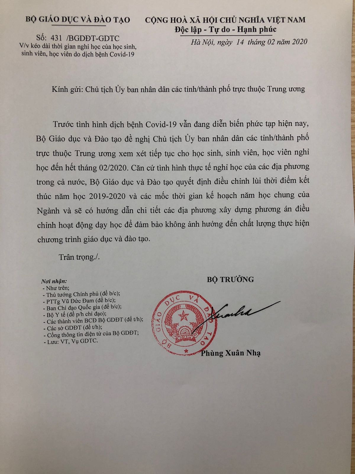 Bộ GD&ĐT đề nghị cho học sinh nghỉ hết tháng 2 - Ảnh 1.