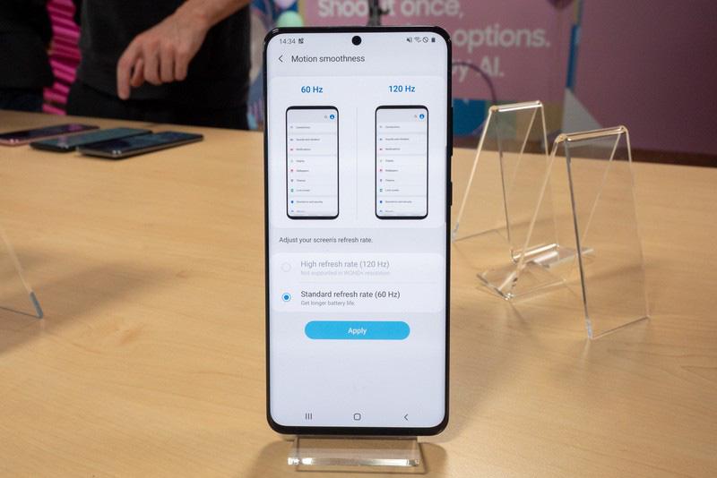 5 Ý tưởng Apple cần học hỏi Samsung cho iPhone 12 - Ảnh 2.
