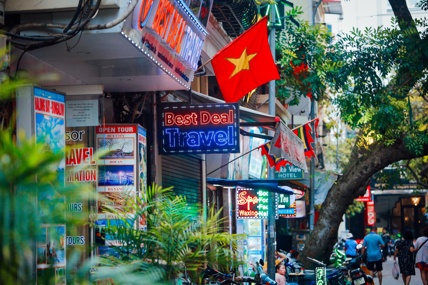 Những con phố nào ở Hà Nội có giá đất đắt ngang ngửa Tokyo, New York? - Ảnh 4. Những con phố nào ở Hà Nội có giá đất đắt ngang ngửa Tokyo, New York? - Ảnh 4.
