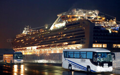 Tàu du lịch Diamond Princess: 40 người Mỹ không được sơ tán vì nhiễm virus corona