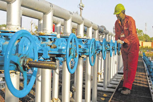 Giá xăng dầu hôm nay 18/2: Thị trường lùm xùm, nhiên liệu chậm thay đổi - Ảnh 1. Giá xăng dầu hôm nay 18/2: Thị trường lùm xùm, nhiên liệu chậm thay đổi - Ảnh 1.