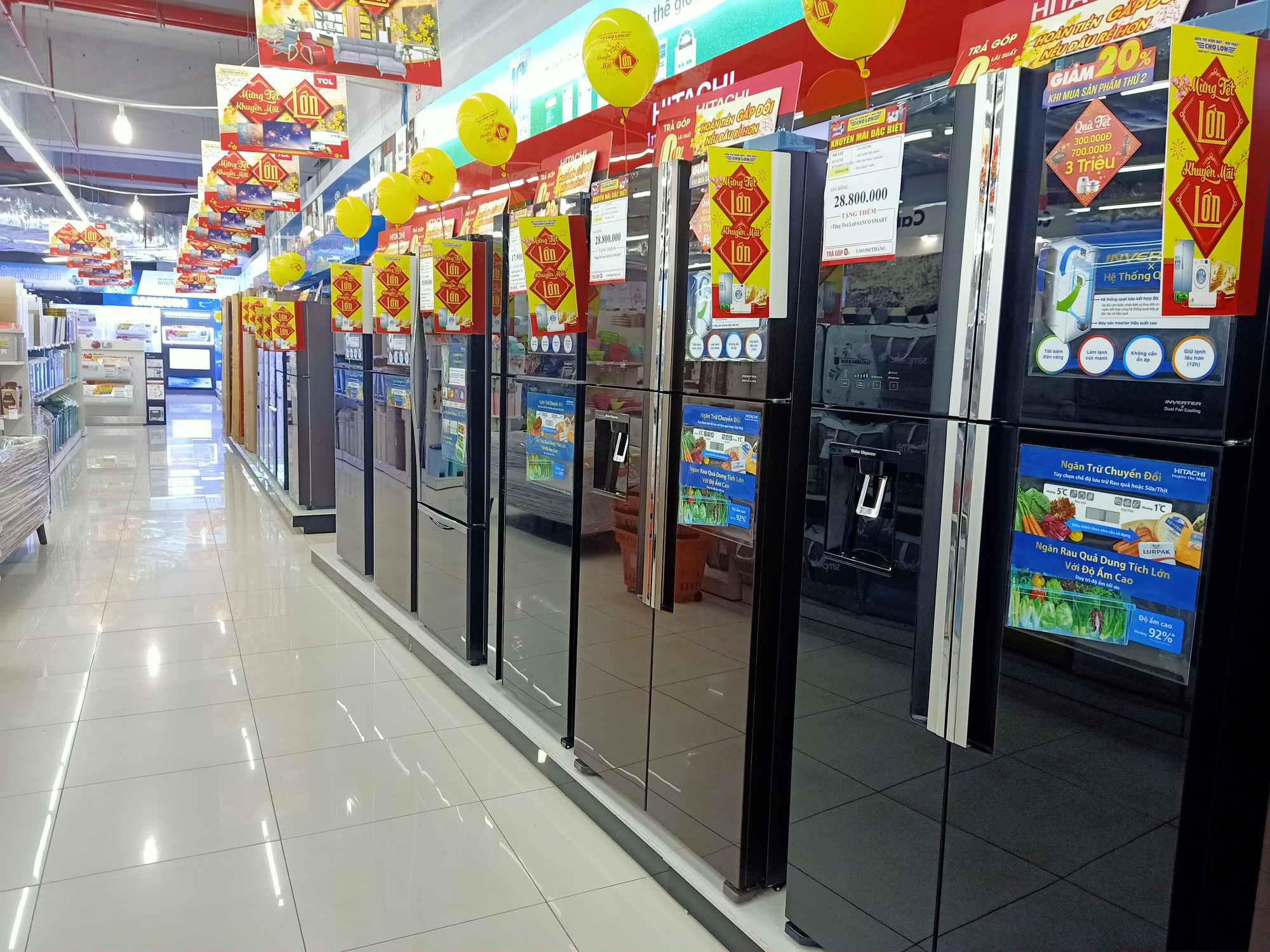 Điện lạnh giảm giá hấp dẫn giúp người dùng xua tan thời tiết oi bức - Ảnh 3. Điện lạnh giảm giá hấp dẫn giúp người dùng xua tan thời tiết oi bức - Ảnh 3.