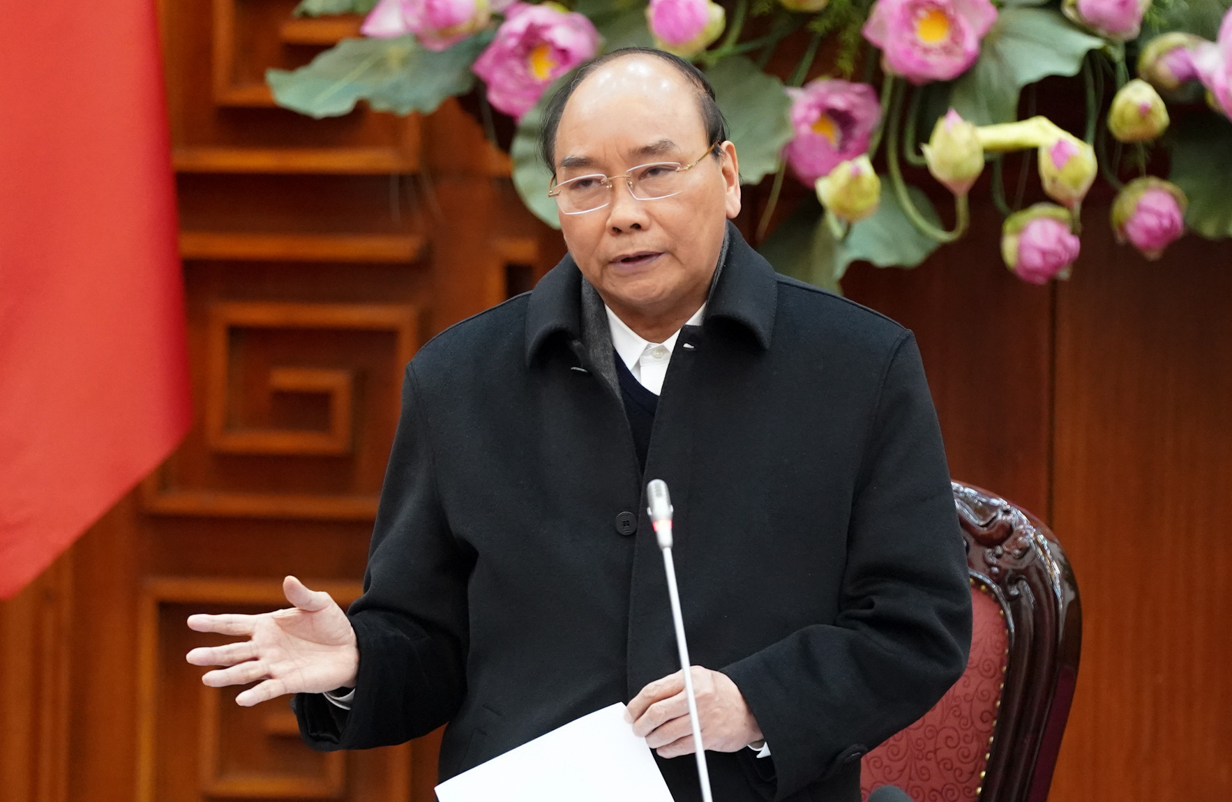 Thủ tướng yêu cầu không tăng giá điện, y tế, giáo dục, kiểm soát giá thịt heo giữa dịch Covid-19 - Ảnh 1. Thủ tướng yêu cầu không tăng giá điện, y tế, giáo dục, kiểm soát giá thịt heo giữa dịch Covid-19 - Ảnh 1.