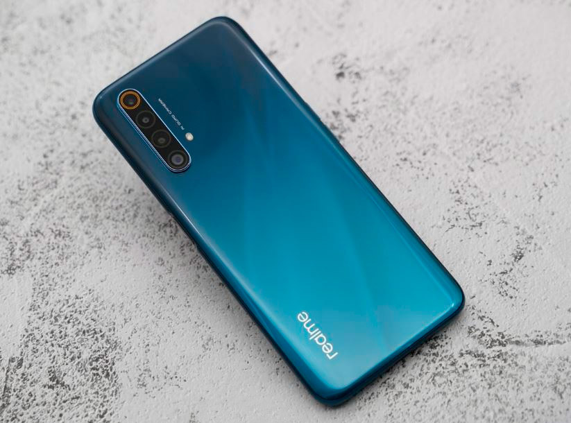 Realme vượt mặt Samsung với điện thoại 5G RAM 12GB, sạc nhanh 65W - Ảnh 2. Realme vượt mặt Samsung với điện thoại 5G RAM 12GB, sạc nhanh 65W - Ảnh 2.