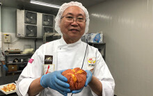 Chân dung người tạo nên cơn sốt bánh mì thanh long, giải cứu nông sản Việt gây sốt tại Sài Gòn