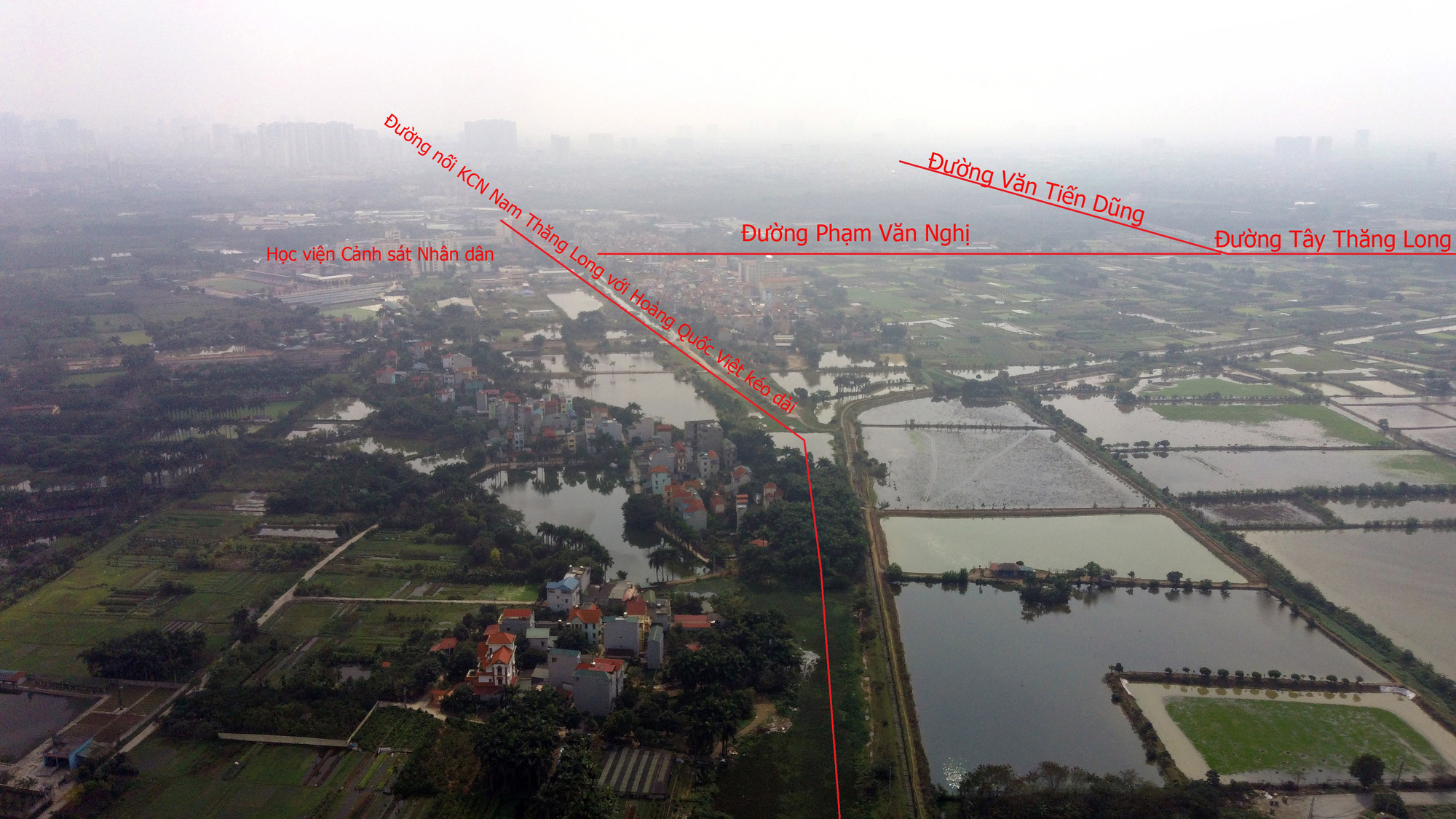 Đường nối KCN Nam Thăng Long với Hoàng Quốc Việt kéo dài bỏ hoang hơn thập kỉ thành nơi 'nuôi cá' - Ảnh 9. Đường nối KCN Nam Thăng Long với Hoàng Quốc Việt kéo dài bỏ hoang hơn thập kỉ thành nơi 'nuôi cá' - Ảnh 9.
