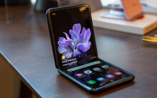 Hàng loạt nghi vấn về Samsung Galaxy Z Flip sau vụ nứt màn hình, đồn đoán vật liệu không đúng chuẩn