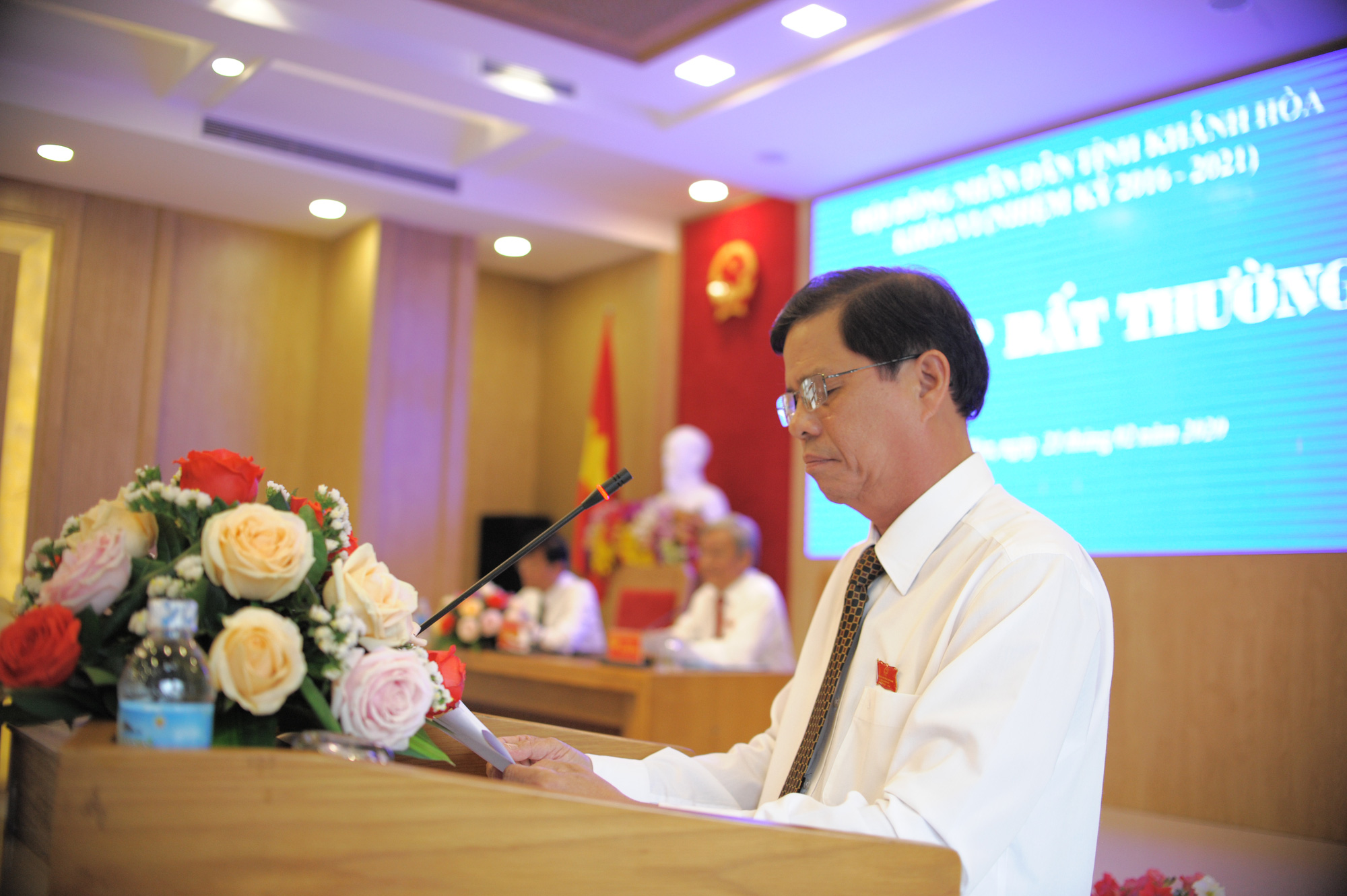Ông Nguyễn Tấn Tuân giữ chức chủ UBND tỉnh Khánh Hòa - Ảnh 1. Ông Nguyễn Tấn Tuân giữ chức chủ UBND tỉnh Khánh Hòa - Ảnh 1.