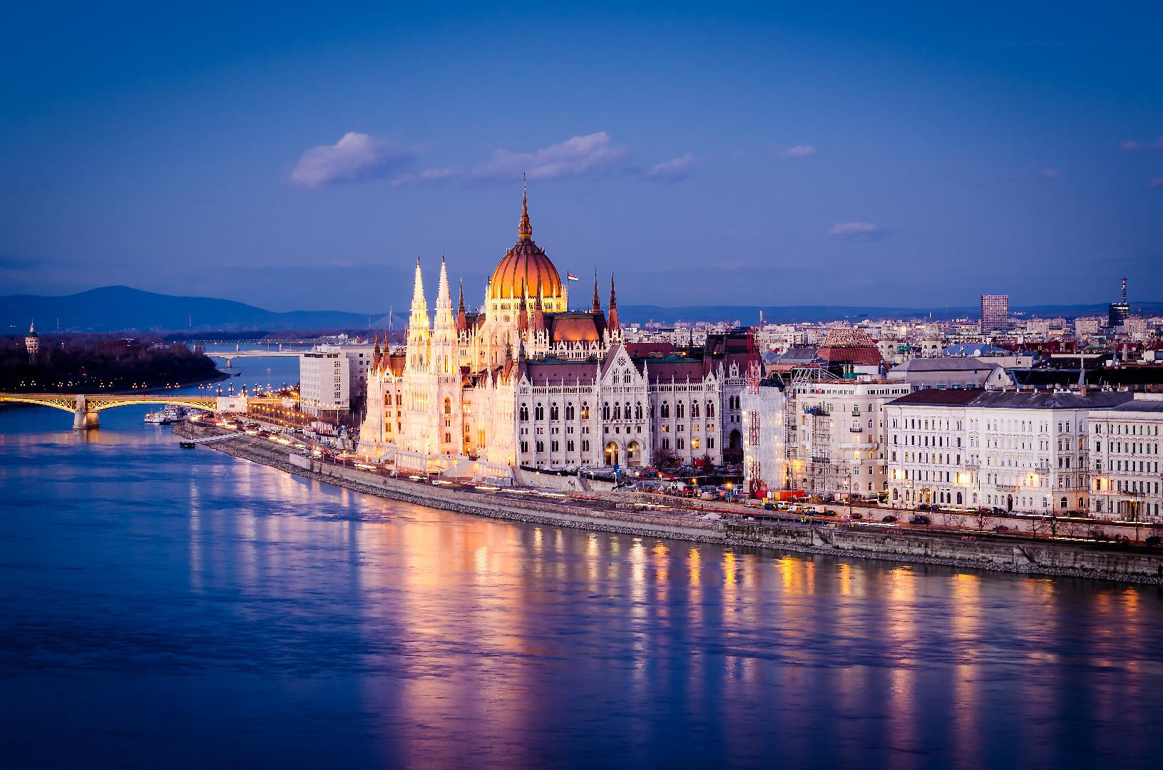 Thông tin về địa chỉ, giờ làm việc của Tổng Lãnh sự quán và Đại sứ quán Hungary tại Việt Nam - Ảnh 2.