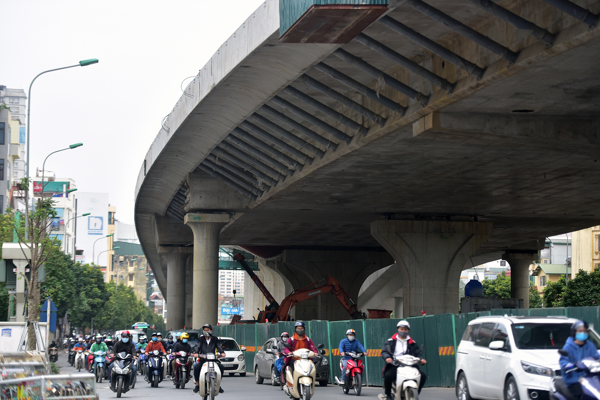 Vành đai 2 trên cao đoạn Vĩnh Tuy - Ngã Tư Sở trị giá 9.400 tỉ đồng bây giờ ra sao? - Ảnh 15. Vành đai 2 trên cao đoạn Vĩnh Tuy - Ngã Tư Sở trị giá 9.400 tỉ đồng bây giờ ra sao? - Ảnh 15.