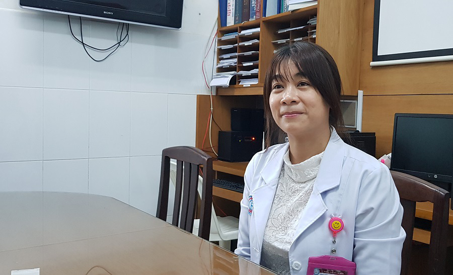 Nữ bác sĩ mang 'trái tim rực lửa' cứu mạng người trong dịch bệnh Covid-19 - Ảnh 6. Nữ bác sĩ mang 'trái tim rực lửa' cứu mạng người trong dịch bệnh Covid-19 - Ảnh 6.