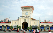 Chợ Bến Thành, Saigon Square ế chưa từng thấy, có tiểu thương đóng cửa, sang sạp vì virus corona