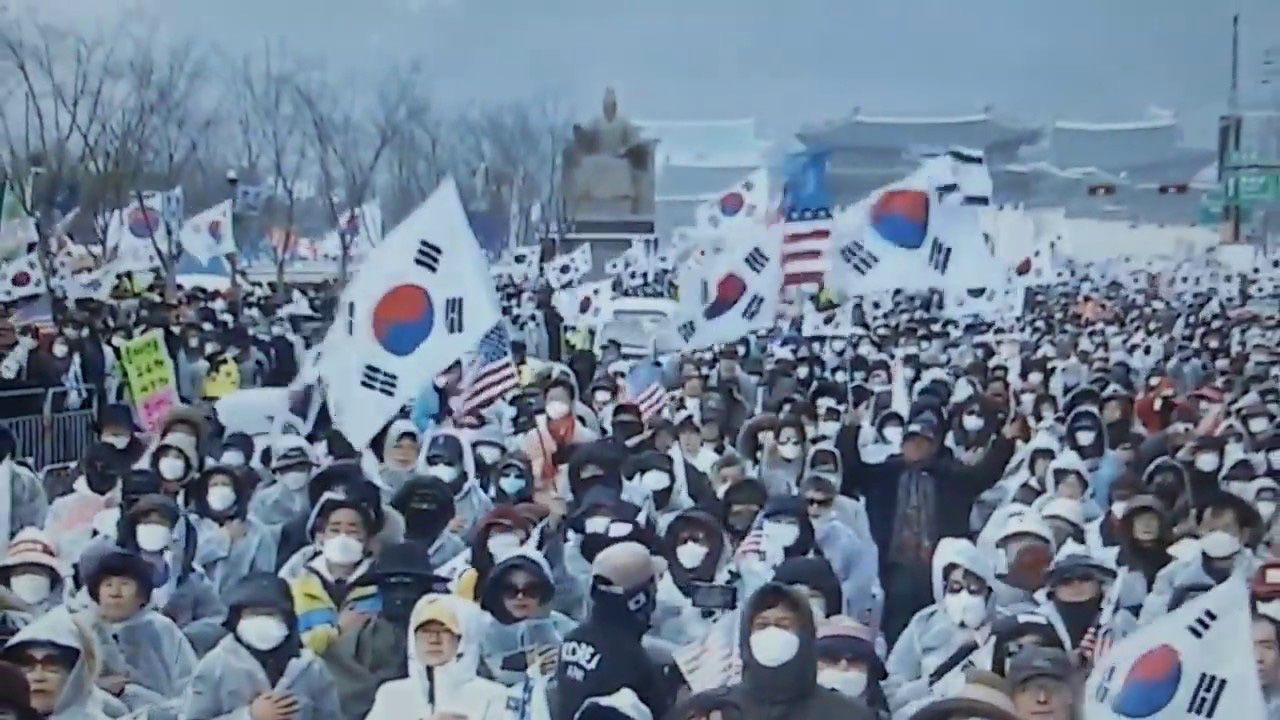 Daegu lúc này: Người dân không dám ra đường, vợ chồng không chung chăn gối, âm thanh đáng sợ nhất là tiếng ho - Ảnh 3. Daegu lúc này: Người dân không dám ra đường, vợ chồng không chung chăn gối, âm thanh đáng sợ nhất là tiếng ho - Ảnh 3.