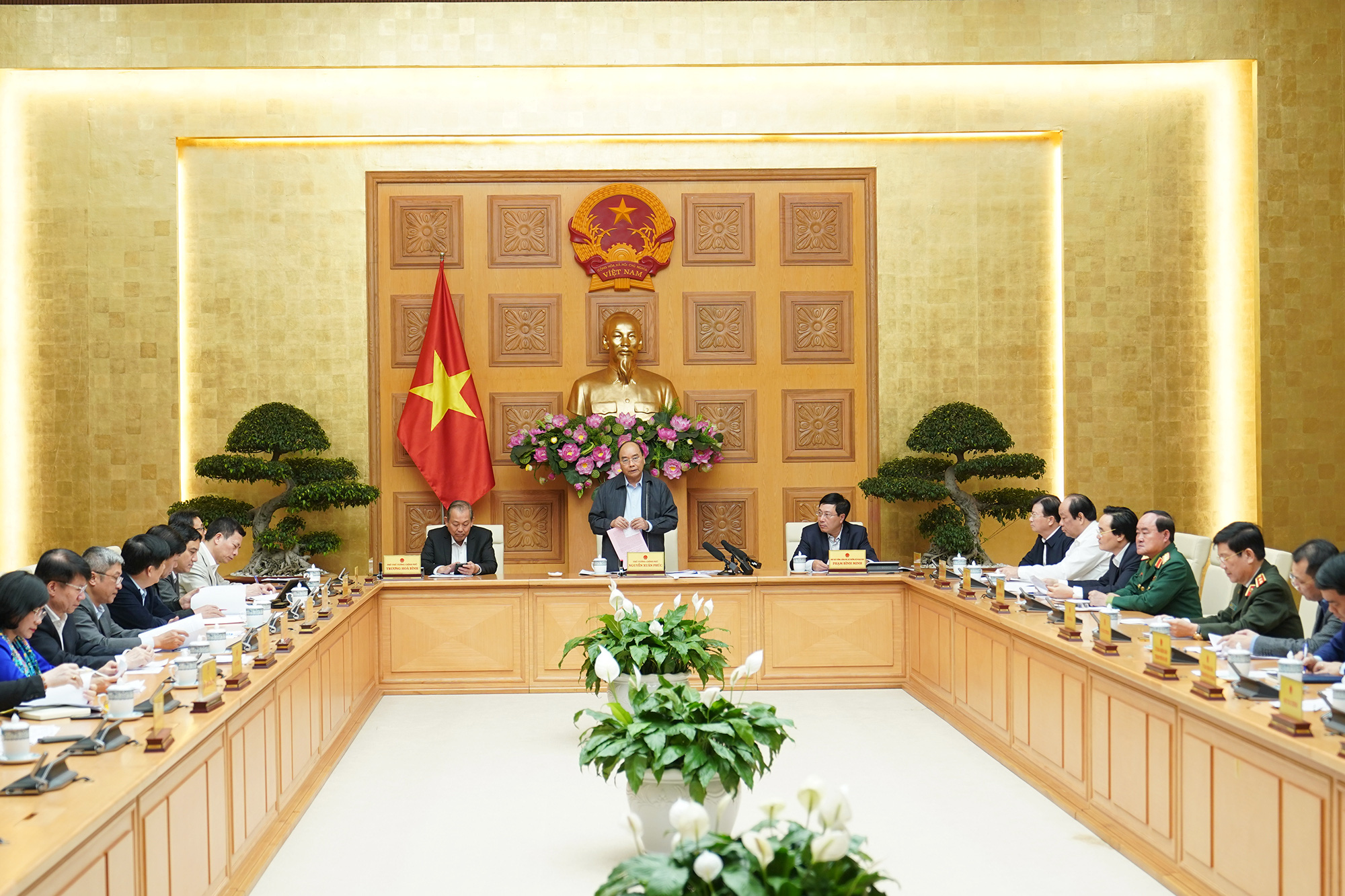 Thủ tướng: Không run sợ, không quá lo lắng nhưng không chủ quan! - Ảnh 2.