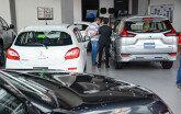 Đại lí ô tô tại Việt Nam chạy đua giảm giá bán xe